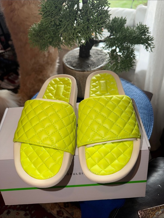 APL Athletic Propulsion Lab Slides- Neon Quilted - Unisex